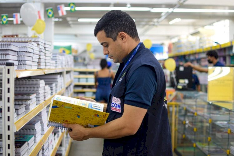 Governo do Amazonas orienta consumidor sobre compra de material escolar e alerta sobre solicitações abusivas