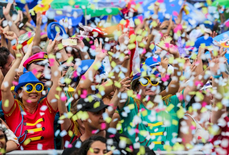 Carnaval e saúde mental: os aspectos positivos e negativos da folia