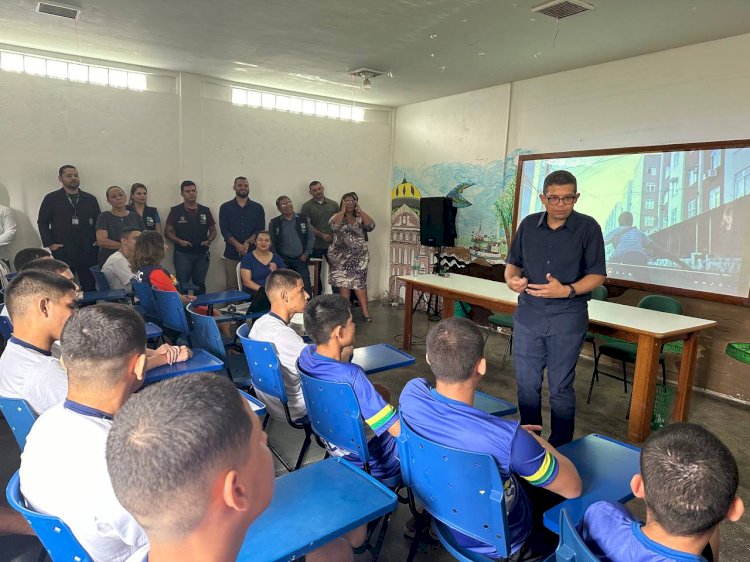 Deputado João Luiz palestra a socioeducandos e realiza visita a Centro Socioeducativo Dagmar Feitosa