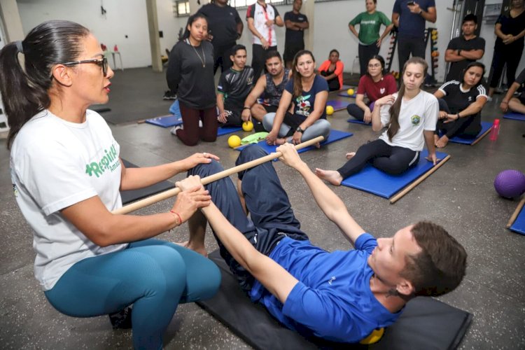 RespirAR capacita 50 profissionais em pilates solo e mobilidade articular
