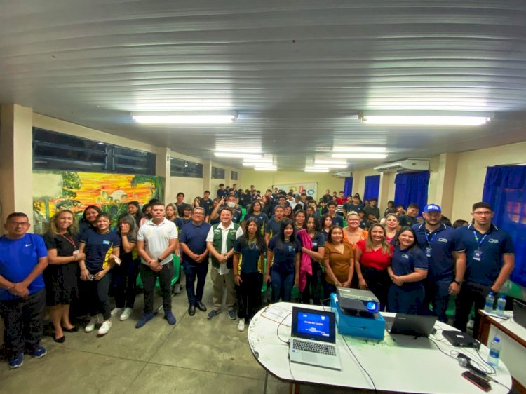 Proaj iniciativa do deputado João Luiz leva orientações e palestra para estudantes da Compensa