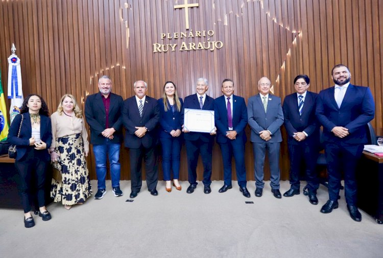 Com 55 anos de atuação no comércio local, Jorge Mojica, CEO da Top Internacional, recebe Título de Cidadão do Amazonas