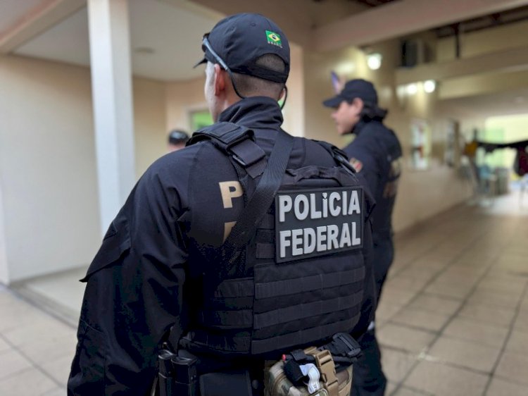 PF reprime contrabando de armamento controlado
