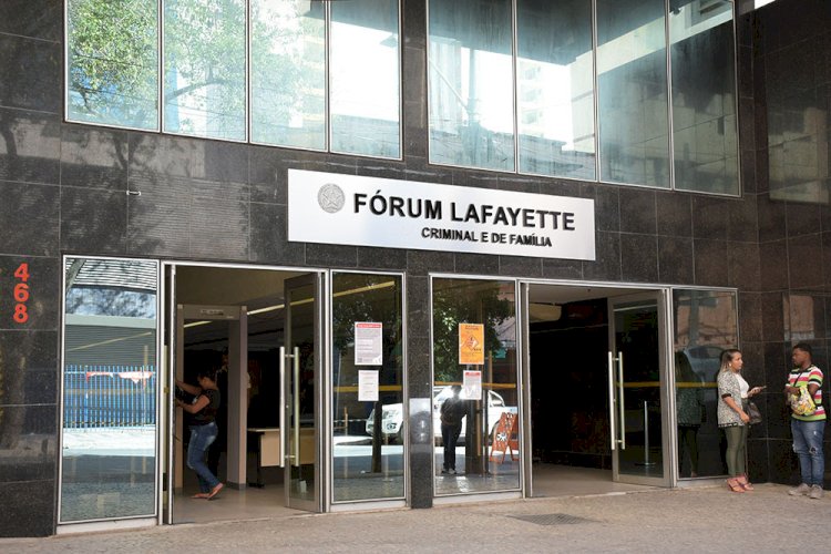 Homem é condenado a mais de 125 anos de prisão por crimes em Itabirito