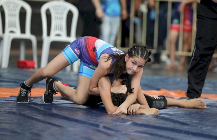 Wrestling estreia nos JEAs com protagonismo de alunos da rede estadual