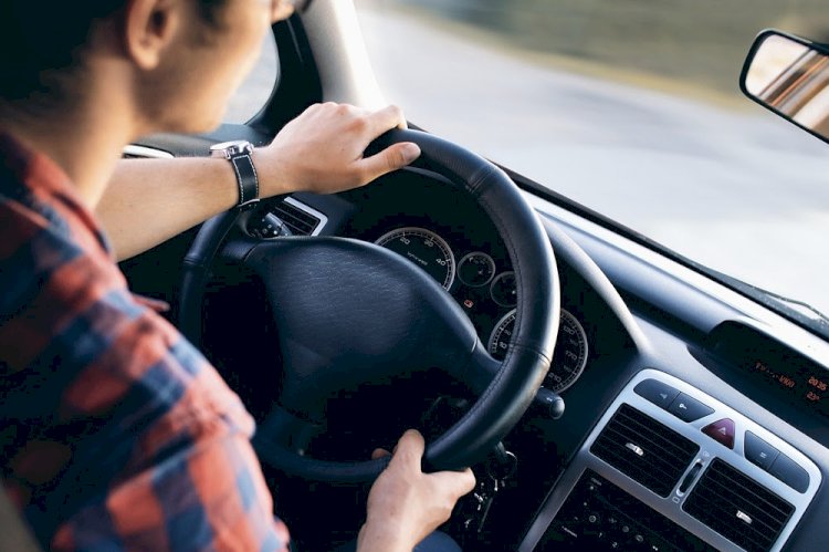 Motorista deve ser indenizado por falso positivo em exame toxicológico