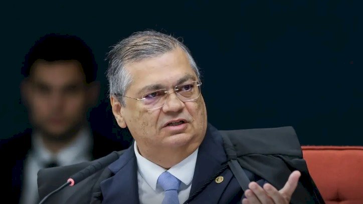 Dino manda PF investigar emendas parlamentares que somam R$ 694 mi