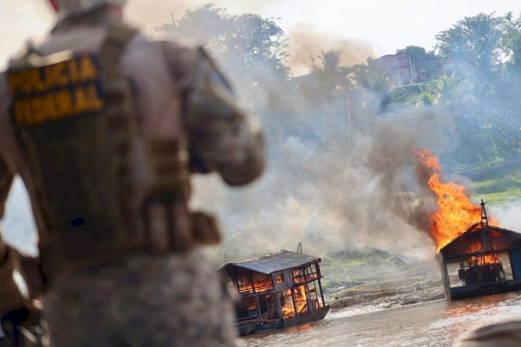 Polícia Federal realiza operação contra garimpo ilegal no Rio Madeira