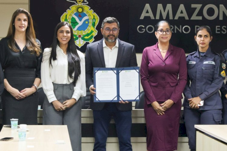 Governador Wilson Lima sanciona lei que autoriza uso de armas de choque por mulheres no Amazonas