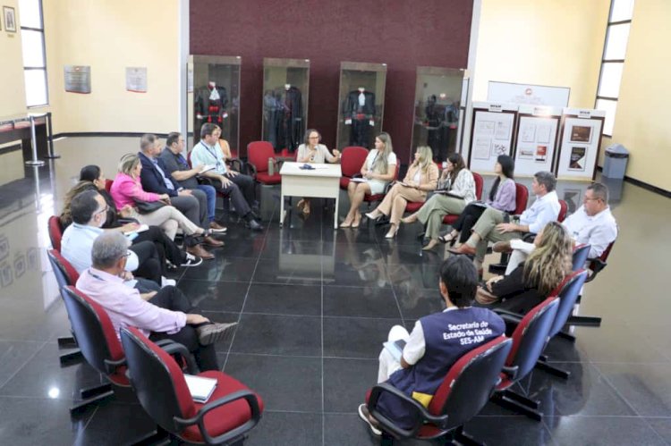 MP e órgãos de saúde discutem uso do nome social em atendimentos à comunidade LGBTQIAPN+