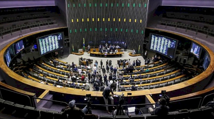 PL que isenta IR até R$ 5 mil será votado na quarta, 1º de outubro