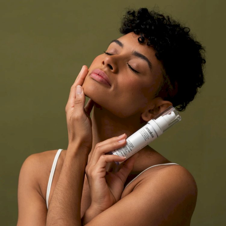 Amakos da Amazônia destaca o poder do Sérum de Copaíba na 3ª edição do Amazon Poranga Fashion