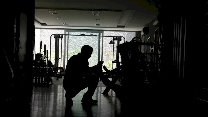 Incêndio em subestação provoca apagão na madrugada em todas as regiões