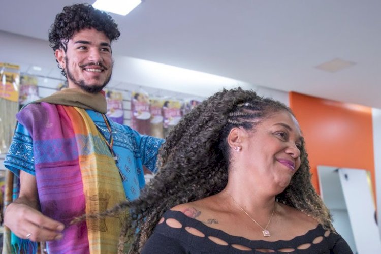 Desemprego fica em 5,6% no trimestre até setembro, menor nível da série iniciada em 2012