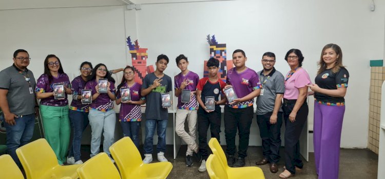Professora e estudantes apoiados pelo Governo do Amazonas criam aplicativo com jogo educativo