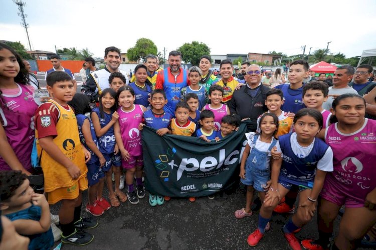 Pelci se destaca como política pública pioneira no Brasil ao oferecer aulas gratuitas de kart para crianças e adolescentes