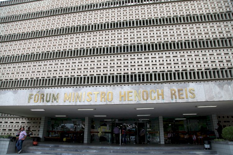 2ª Vara do Tribunal do Júri inicia julgamento de acusado de cometer duplo homicídio em junho de 2025