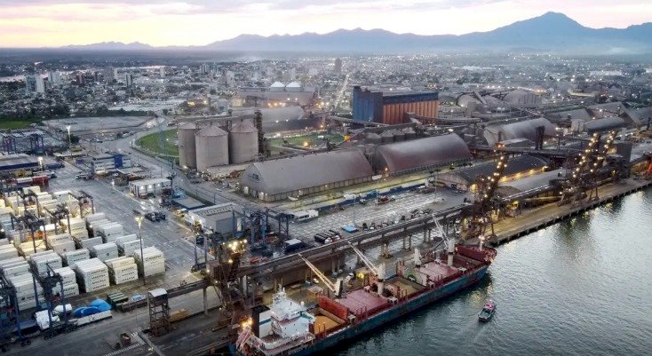 Economia brasileira cresce 2,3% em 2025, revela IBGE