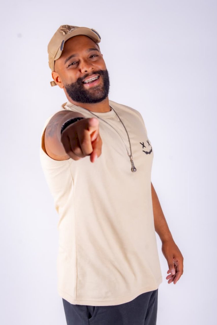 Dan Silveira inicia agenda de shows no Amazonas com apresentação em Parintins